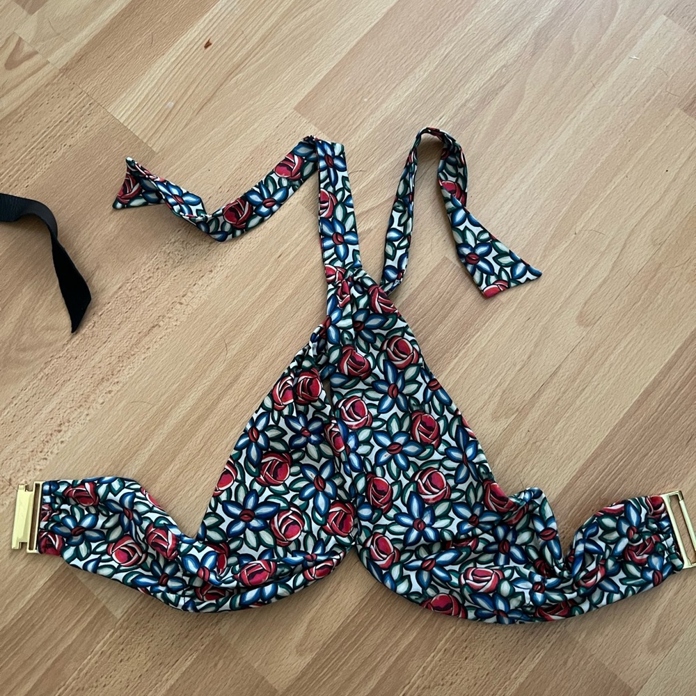 Beach Riot swim top